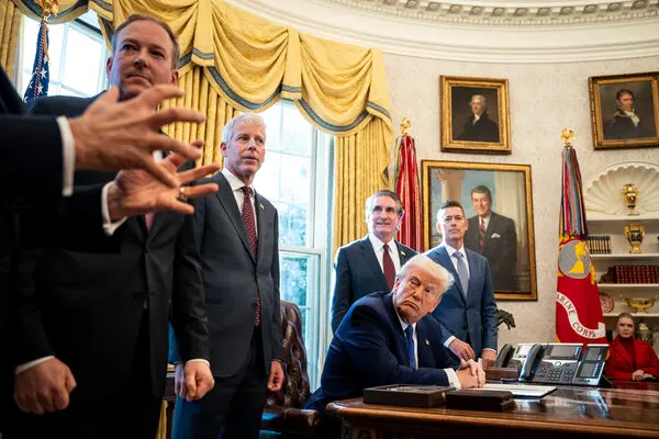 Trump Ends Biden Migrant Parole